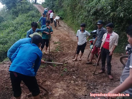 Các hoạt động của đoàn xã Pá Lông trong Chiến dịch tình nguyện hè năm 2018